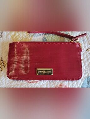 Steve Madden Wristlet